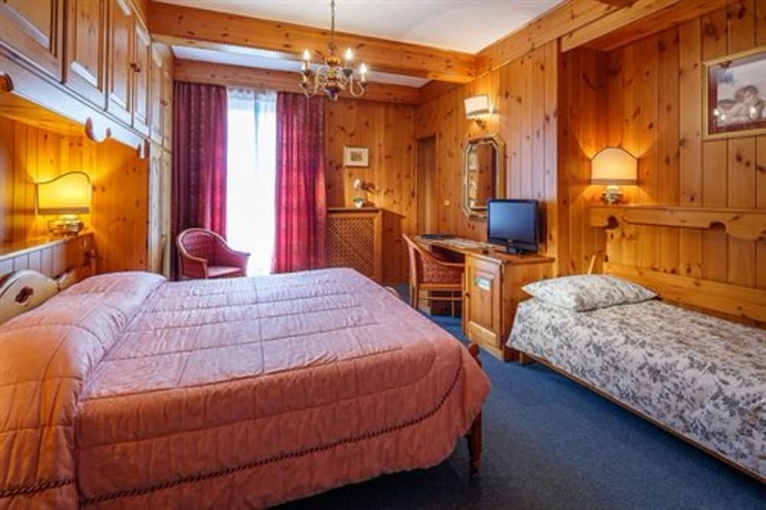 Imagen de la habitación del Hotel Columbia, Cortina d'Ampezzo . Foto 5