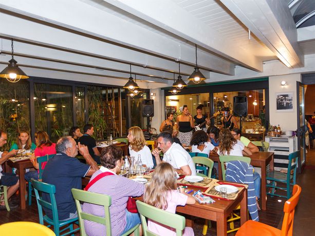 Imagen de los interiores del Hotel Columbia, Marina Romea. Foto 14