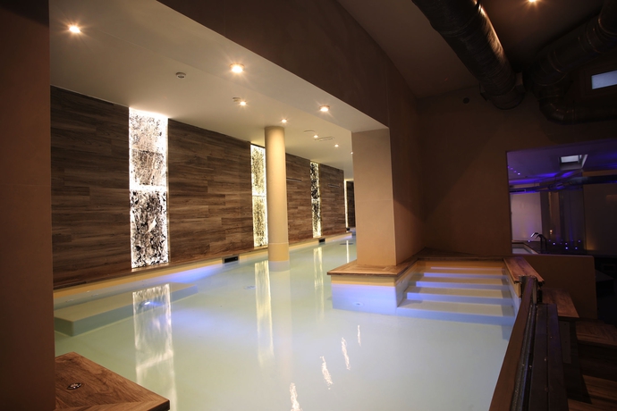 Imagen de la piscina del Hotel Columbia Wellness Spa. Foto 10