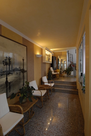 Imagen de los interiores del Hotel Columbia and Ninfea. Foto 7