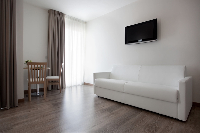Imagen de los interiores del Hotel Columbia and Ninfea. Foto 8