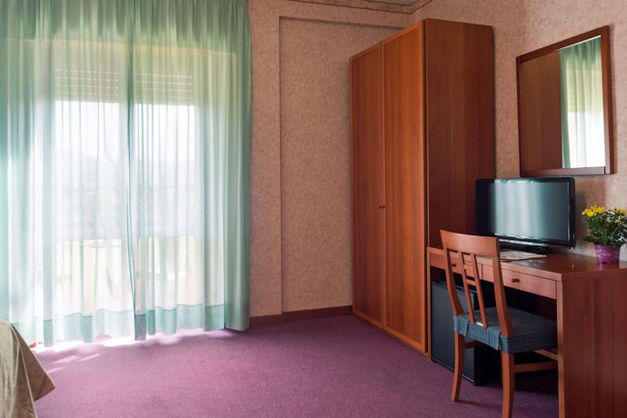 Imagen de la habitación del Hotel Columbus, Bolsena. Foto 4