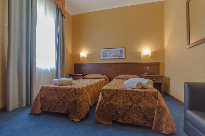 Imagen de la habitación del Hotel Columbus, Bolsena. Foto 13