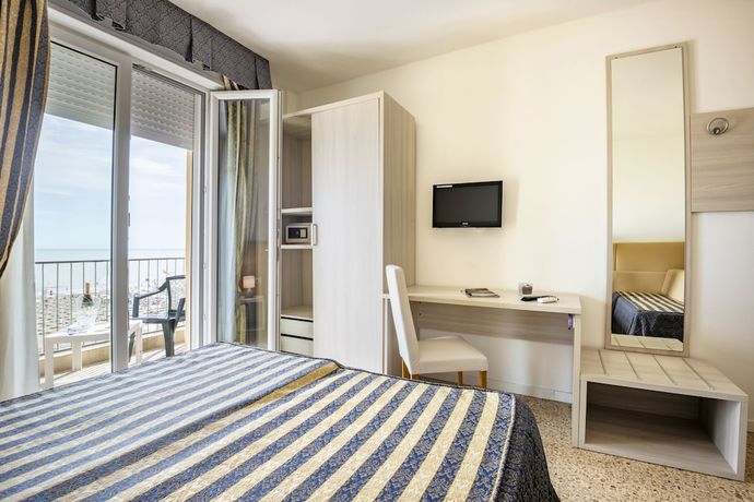 Imagen de la habitación del Hotel Columbus, Caorle. Foto 17