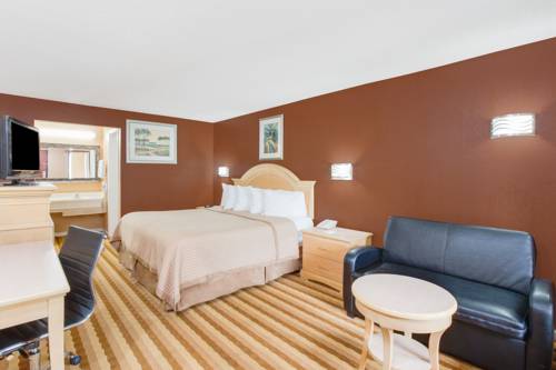 Imagen de la habitación del Hotel Columbus Inn and Suites. Foto 7