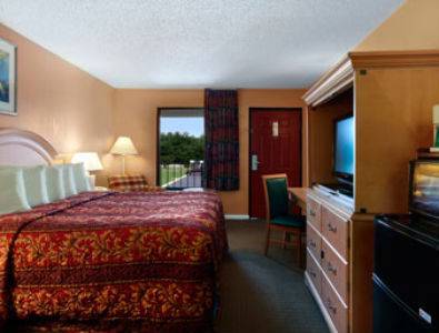 Imagen de la habitación del Hotel Columbus Inn and Suites. Foto 10