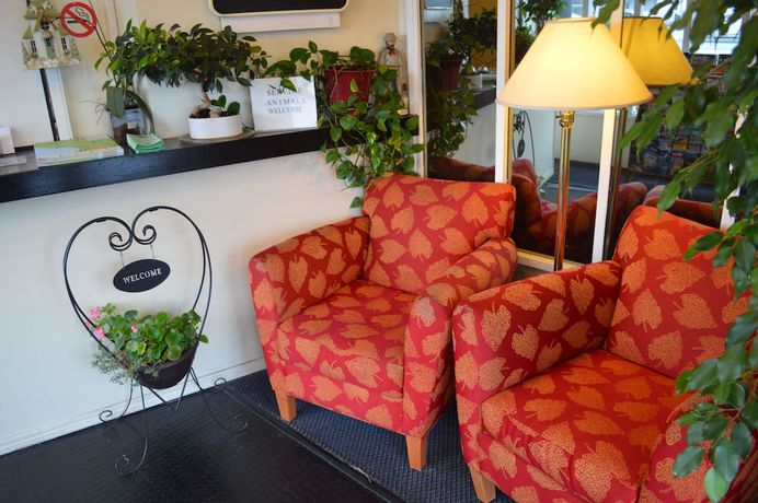 Imagen de los interiores del Hotel Columbus Motor Inn, Seattle. Foto 19