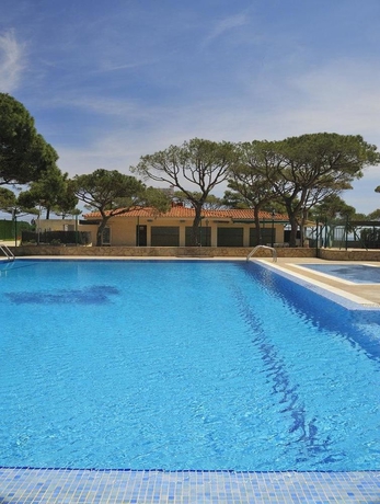 Imagen de la piscina del Hotel Columbus, Playa de Aro. Foto 9