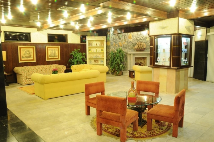 Imagen de los interiores del Hotel Columbus, Serra Negra. Foto 16