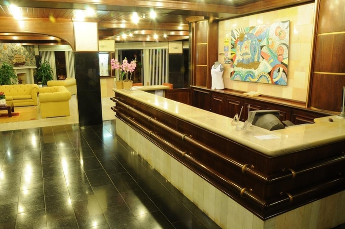 Imagen de los interiores del Hotel Columbus, Serra Negra. Foto 18