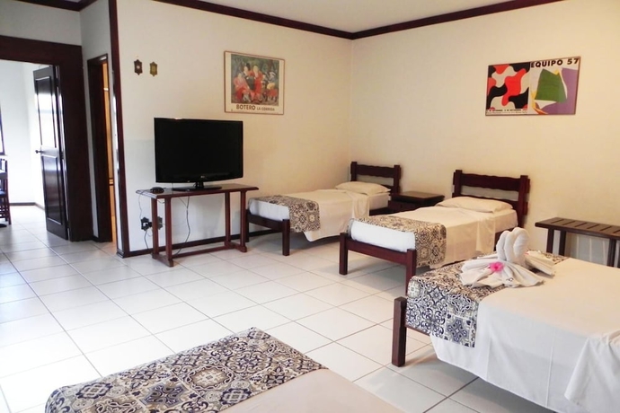 Imagen de la habitación del Hotel Columbus, Serra Negra. Foto 12