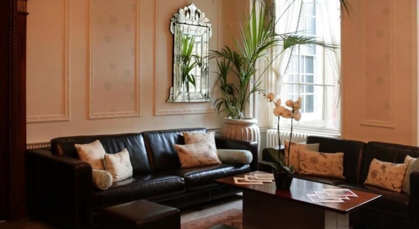 Imagen del bar/restaurante del Hotel Colwick Hall. Foto 2