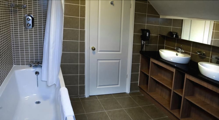 Imagen de la habitación del Hotel Colwick Hall. Foto 17
