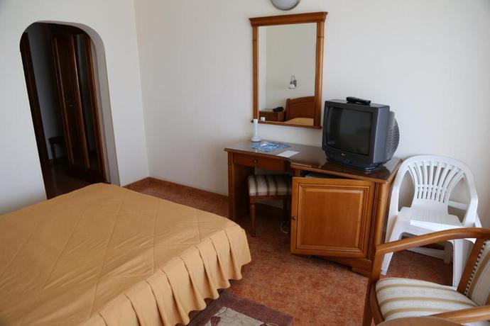 Imagen de la habitación del Hotel Comandor, MAMAIA. Foto 4