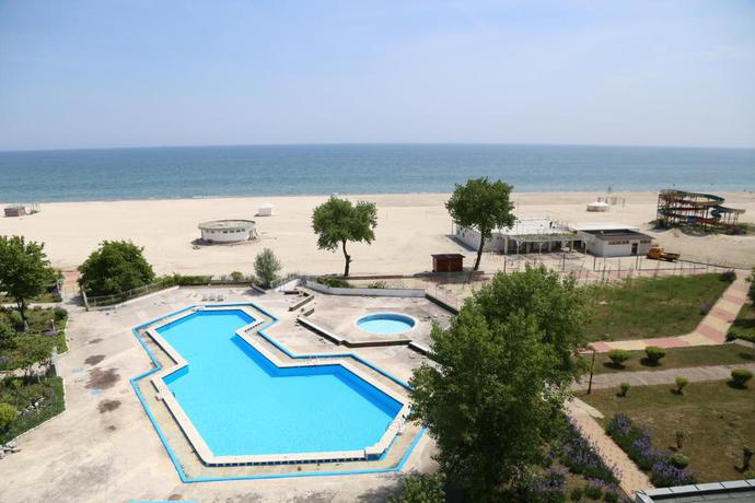 Imagen de la piscina del Hotel Comandor, MAMAIA. Foto 11