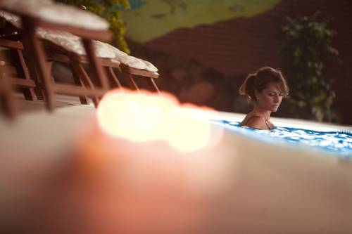 Imagen de la habitación del Hotel Comano Cattoni Holiday. Foto 2