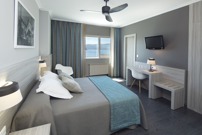 Imagen de la habitación del Hotel Combarro. Foto 2