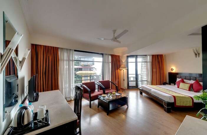 Imagen de la habitación del Hotel Combermere. Foto 15