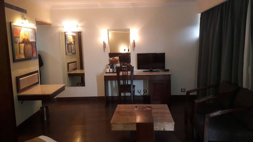 Imagen de la habitación del Hotel Combermere. Foto 22