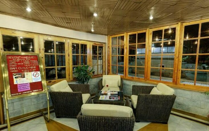 Imagen de los interiores del Hotel Combermere. Foto 27