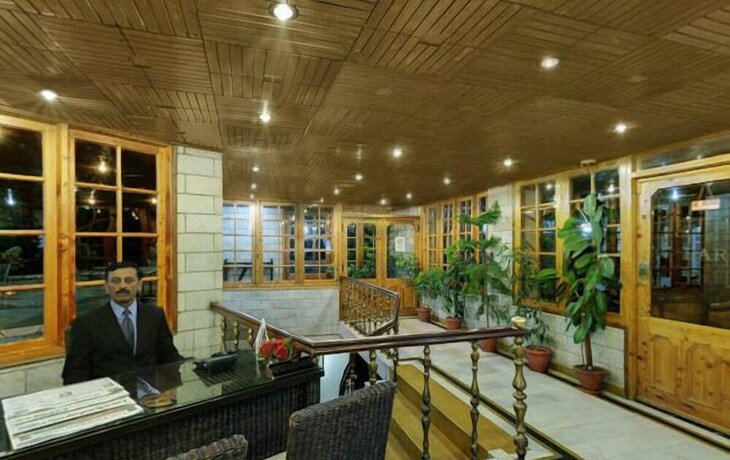 Imagen de los interiores del Hotel Combermere. Foto 28