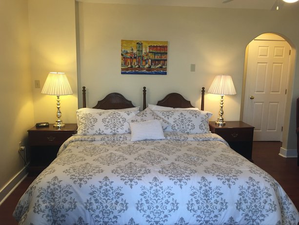 Imagen de la habitación del Hotel Come From Away BandB Inn. Foto 12