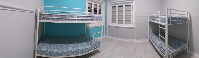 Imagen de la habitación del Hotel Come Inn Costa Caparica. Foto 3