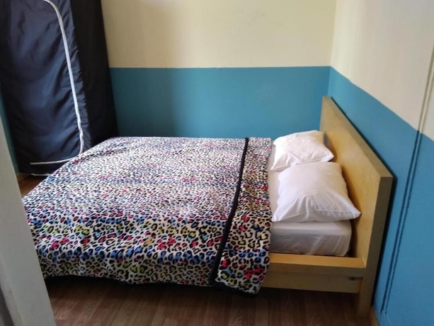 Imagen de la habitación del Hotel Come Inn Costa Caparica. Foto 9