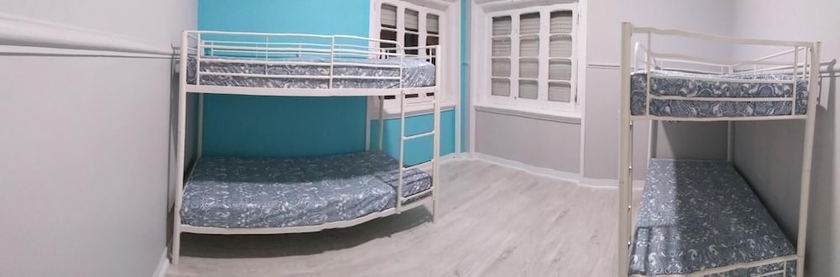 Imagen de la habitación del Hotel Come Inn Costa Caparica. Foto 11