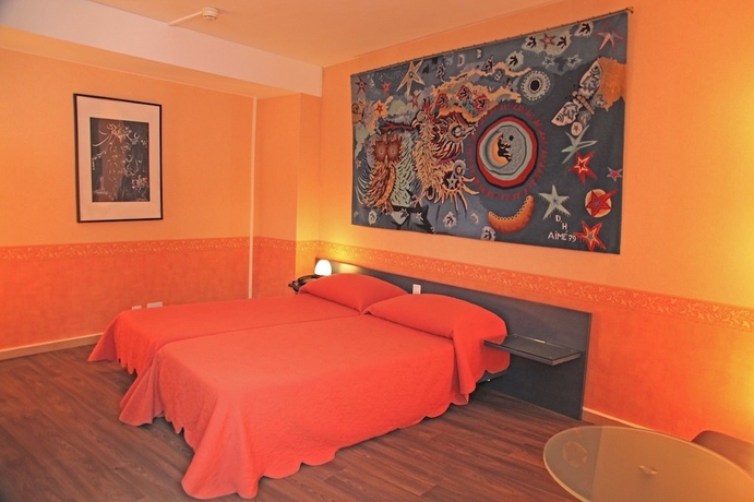 Imagen de la habitación del Hotel Comedie. Foto 16