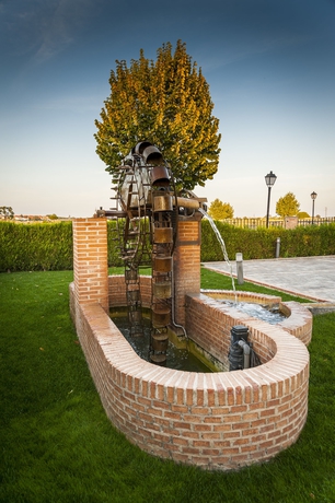 Imagen de los exteriores del Hotel Comendador, CARRANQUE. Foto 2