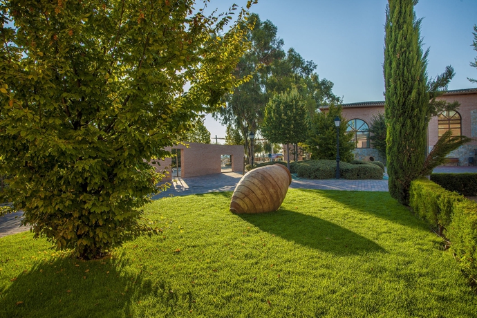 Imagen de los exteriores del Hotel Comendador, CARRANQUE. Foto 3