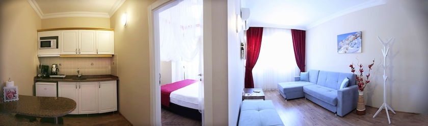 Imagen de la habitación del Hotel Comet Deluxe. Foto 11