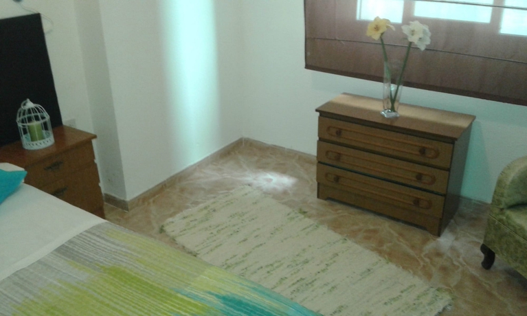Imagen de la habitación del Hotel Comet Suites Almona. Foto 4