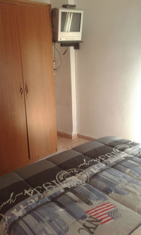 Imagen de la habitación del Hotel Comet Suites Almona. Foto 8