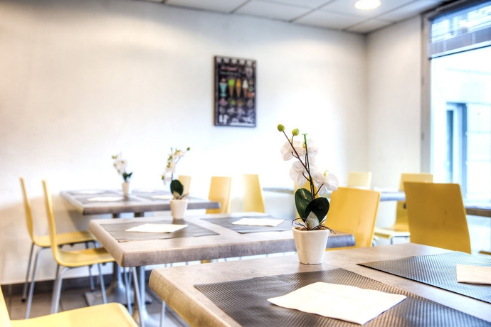 Imagen del bar/restaurante del Hotel Comfort Aparthotel Besancon La City. Foto 2