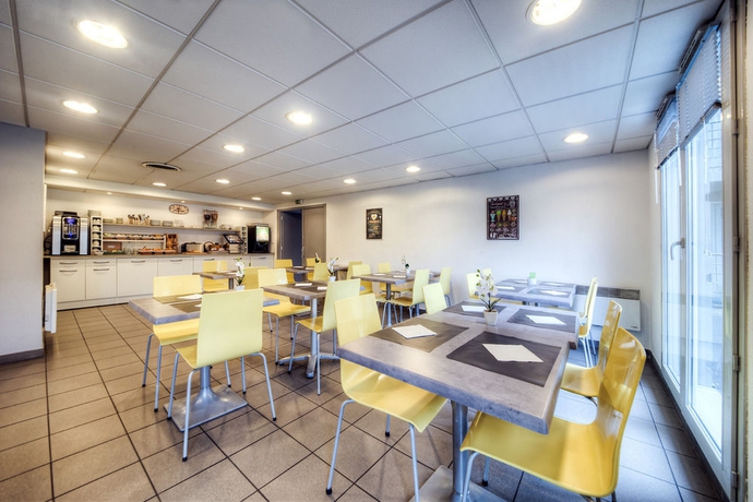 Imagen del bar/restaurante del Hotel Comfort Aparthotel Besancon La City. Foto 3