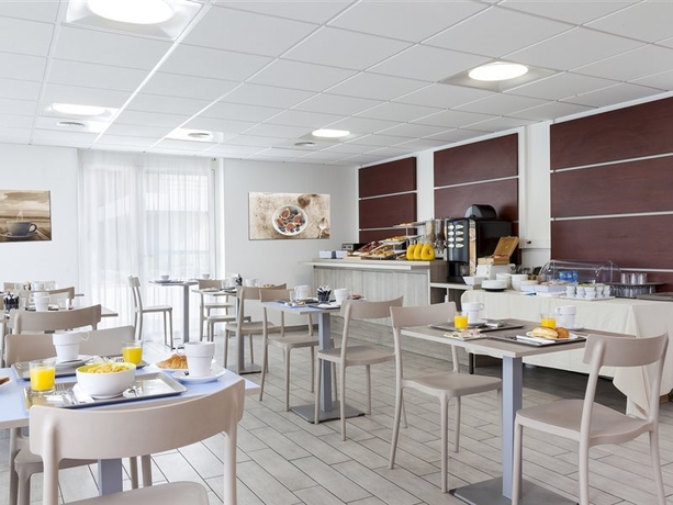 Imagen general del Hotel Comfort Aparthotel Cannes Mandelieu. Foto 1