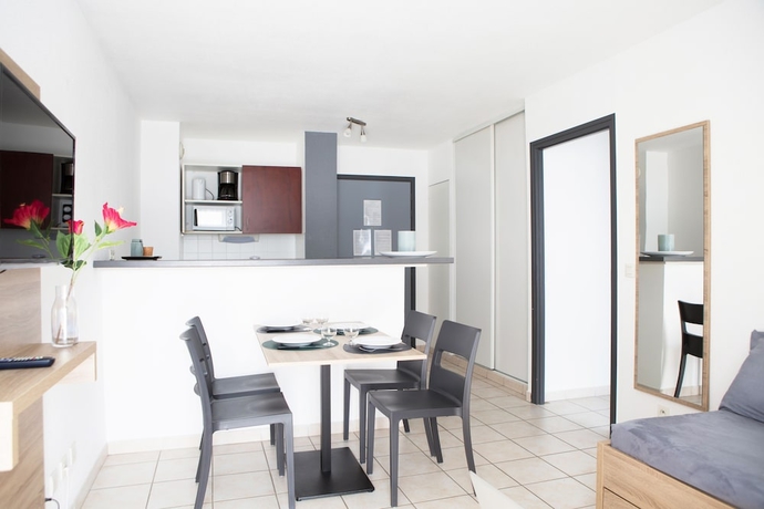 Imagen de la habitación del Hotel Comfort Aparthotel Divonne La Versoix. Foto 11