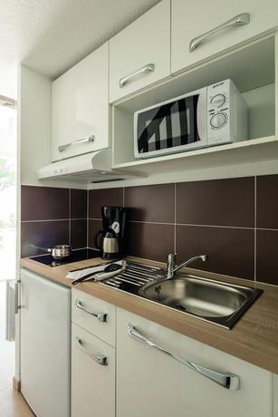 Imagen general del Hotel Comfort Aparthotel Mandelieu la Napoule Village. Foto 4