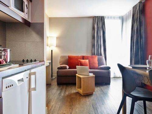 Imagen de la habitación del Hotel Comfort Aparthotel Marseille Prado. Foto 20
