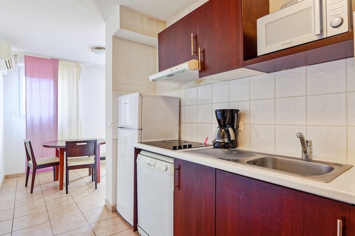 Imagen general del Hotel Comfort Aparthotel Six-Fours. Foto 1