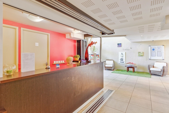 Imagen de los interiores del Hotel Comfort Aparthotel Six-Fours. Foto 16