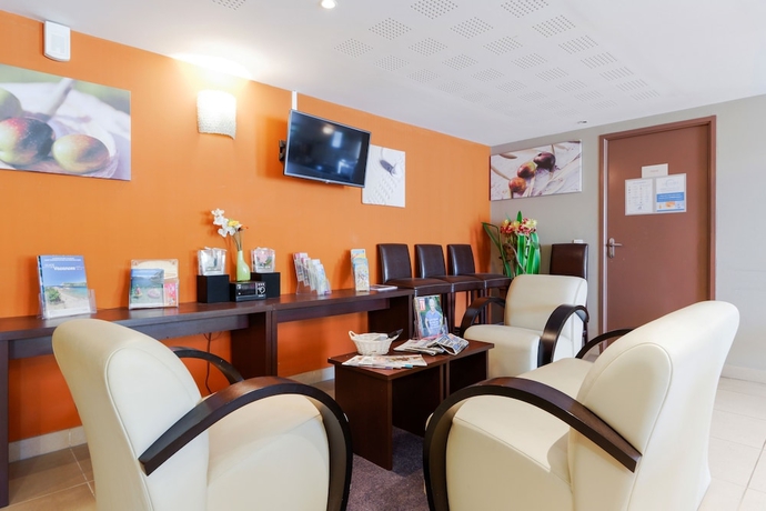 Imagen de los interiores del Hotel Comfort Aparthotel Six-Fours. Foto 17