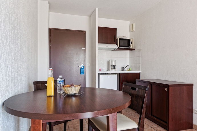Imagen de la habitación del Hotel Comfort Aparthotel Six-Fours. Foto 13