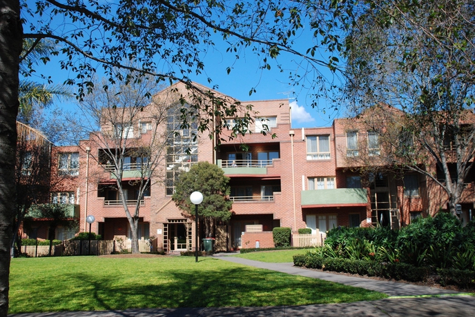 Imagen de los exteriores del Hotel Comfort Apartments Royal Gardens. Foto 16
