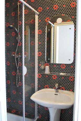 Imagen general del Hotel Comfort Au Firmament Asnieres-sur-seine. Foto 2