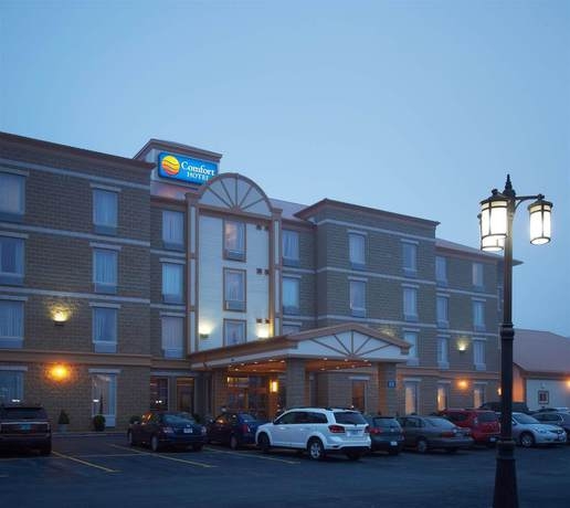 Imagen de los exteriores del Hotel Comfort Bayer's Lake. Foto 2