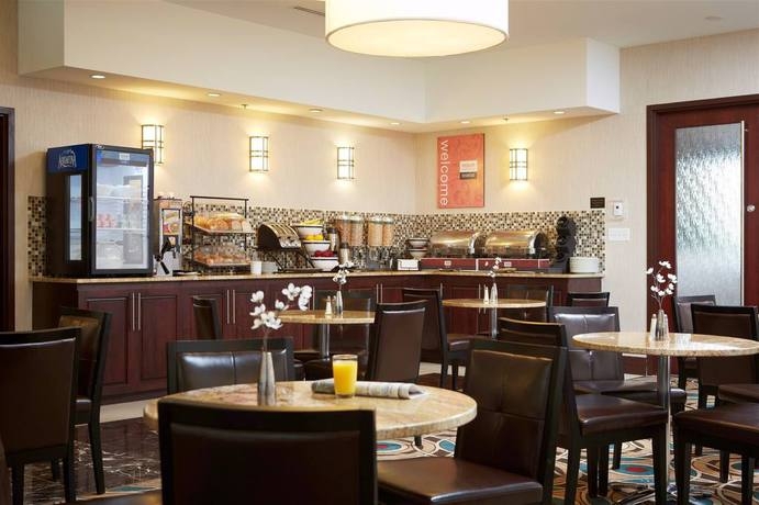 Imagen de los interiores del Hotel Comfort Bayer's Lake. Foto 4