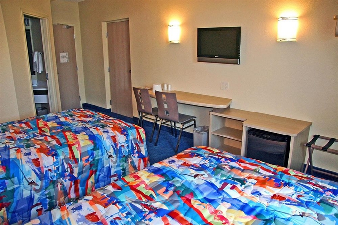 Imagen de la habitación del Hotel Comfort, Cataratas del Niagara. Foto 10